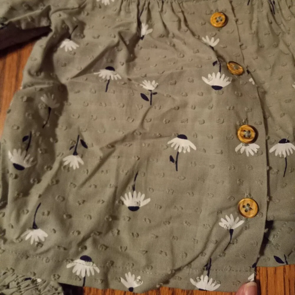 NWT 100% Cotton Sage Green Floral Baby Set Cottagecore Prairiecore Retro Photos